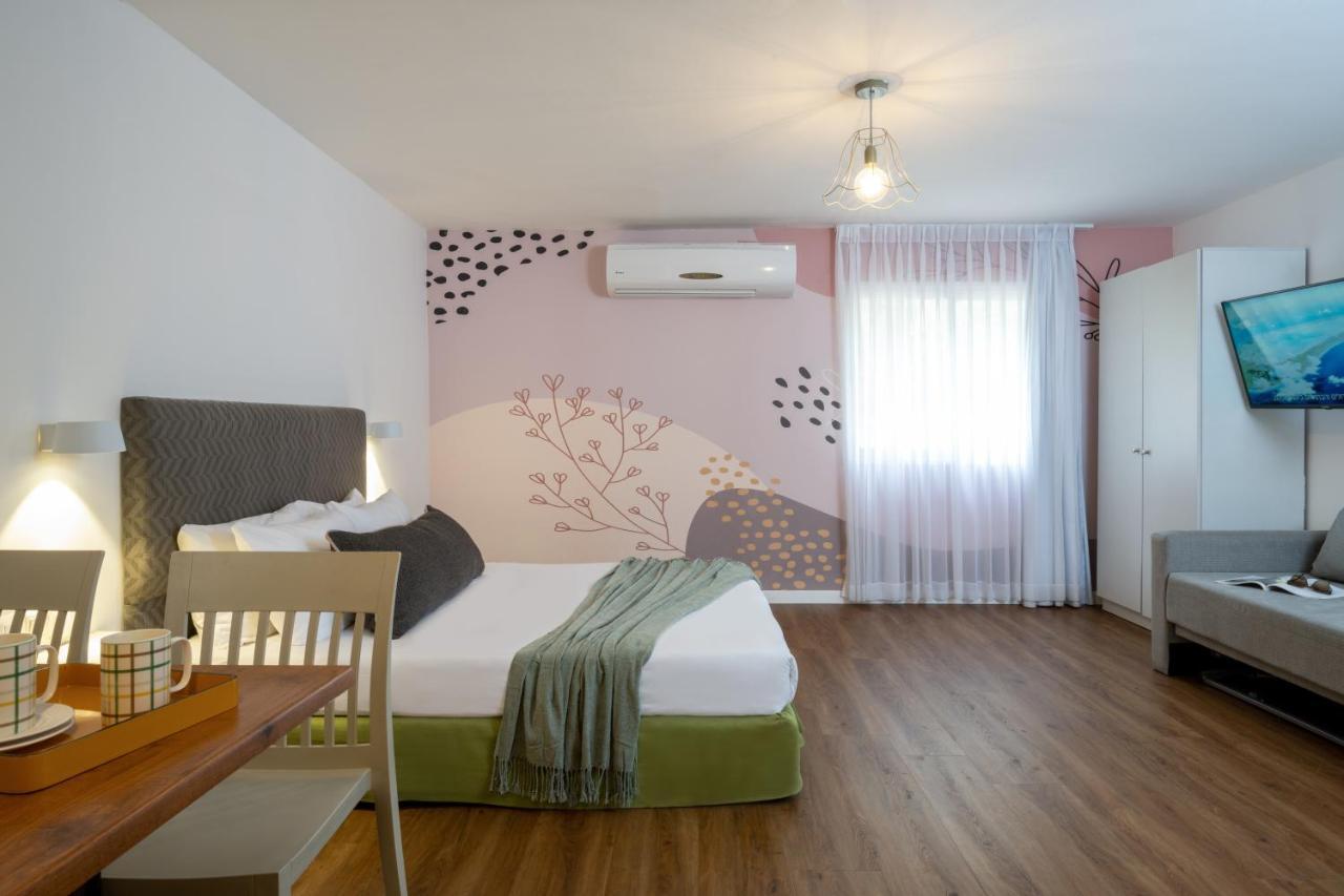 Travel Hotel Eilon Elon Екстер'єр фото
