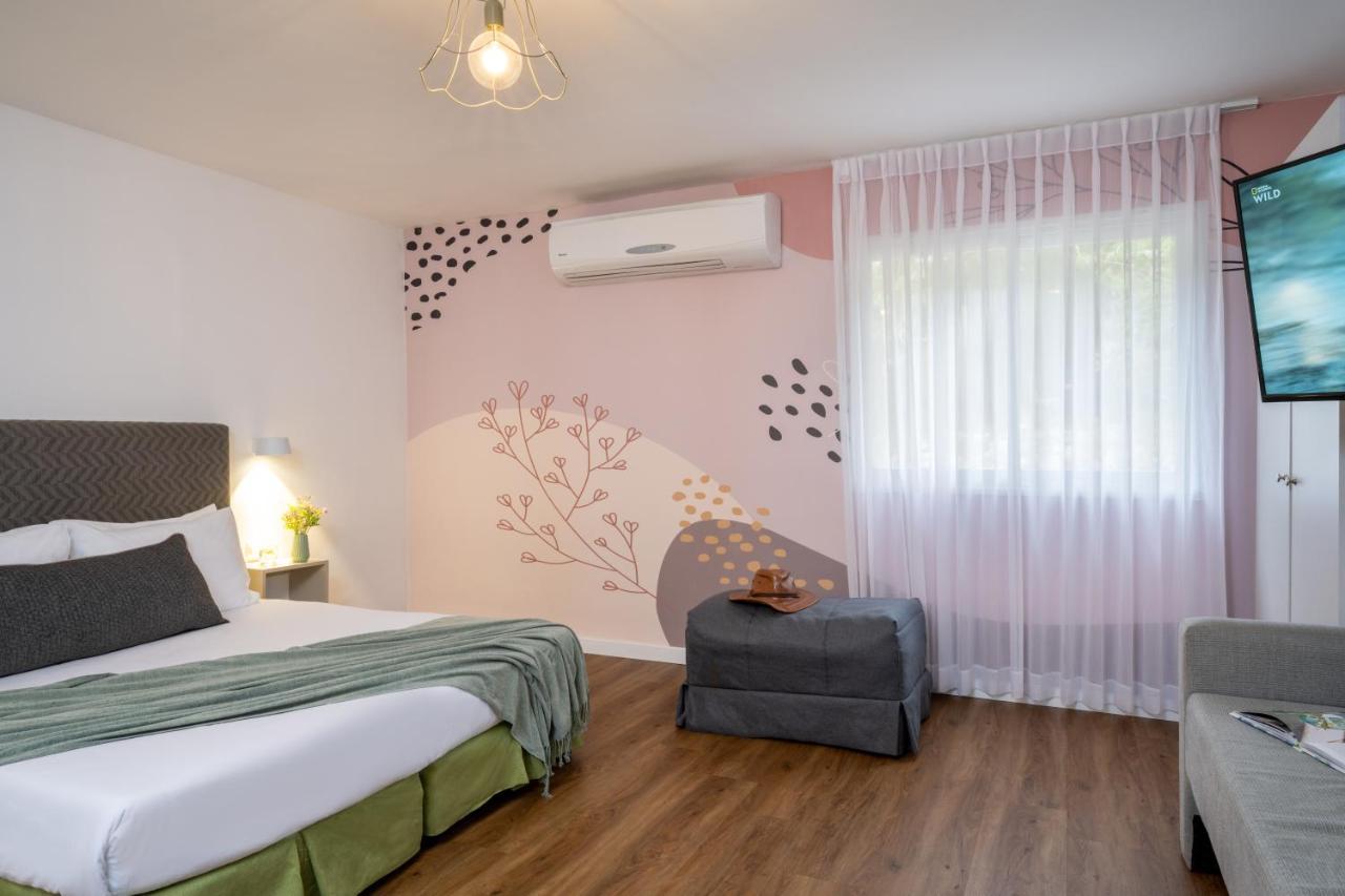 Travel Hotel Eilon Elon Екстер'єр фото