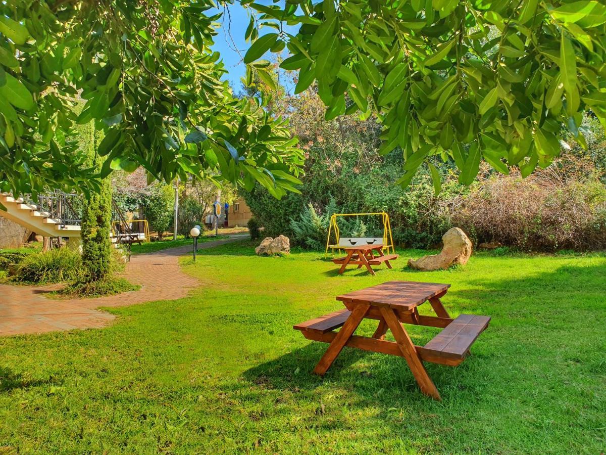 Travel Hotel Eilon Elon Екстер'єр фото